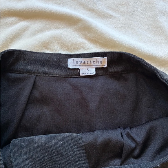 LOVE RICHE Black Corduroy Snap-Front Mini Skirt – Size S - Picture 2 of 5